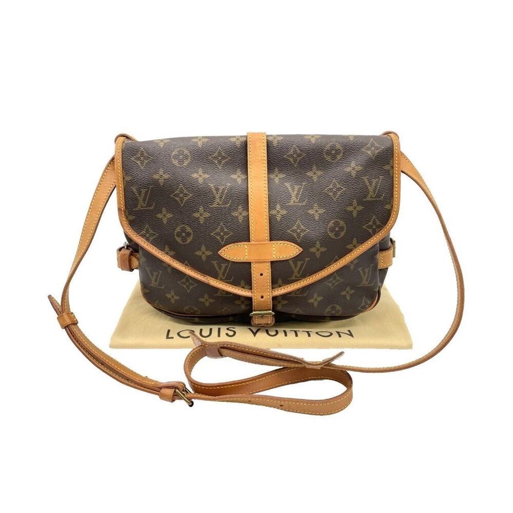 #057 Louis Vuitton Saumur 30